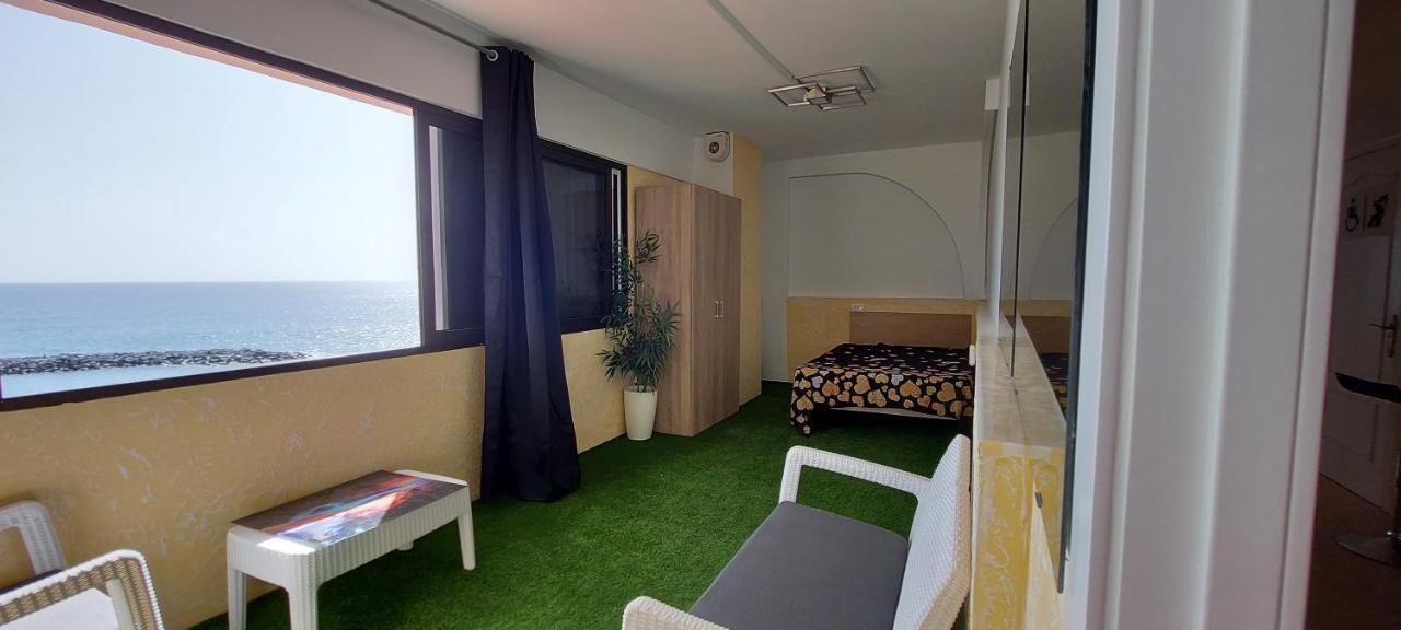 First Line Of The Ocean, 3 Bedrooms & Free Wifi 美洲海滩 外观 照片